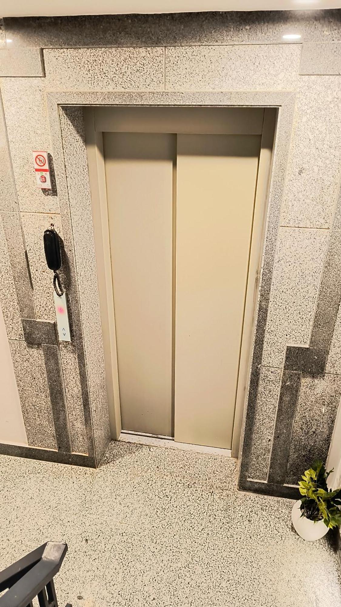 Hotel Gianmala Residency South Extension Near Aiims Delhi New Delhi Eksteriør bilde